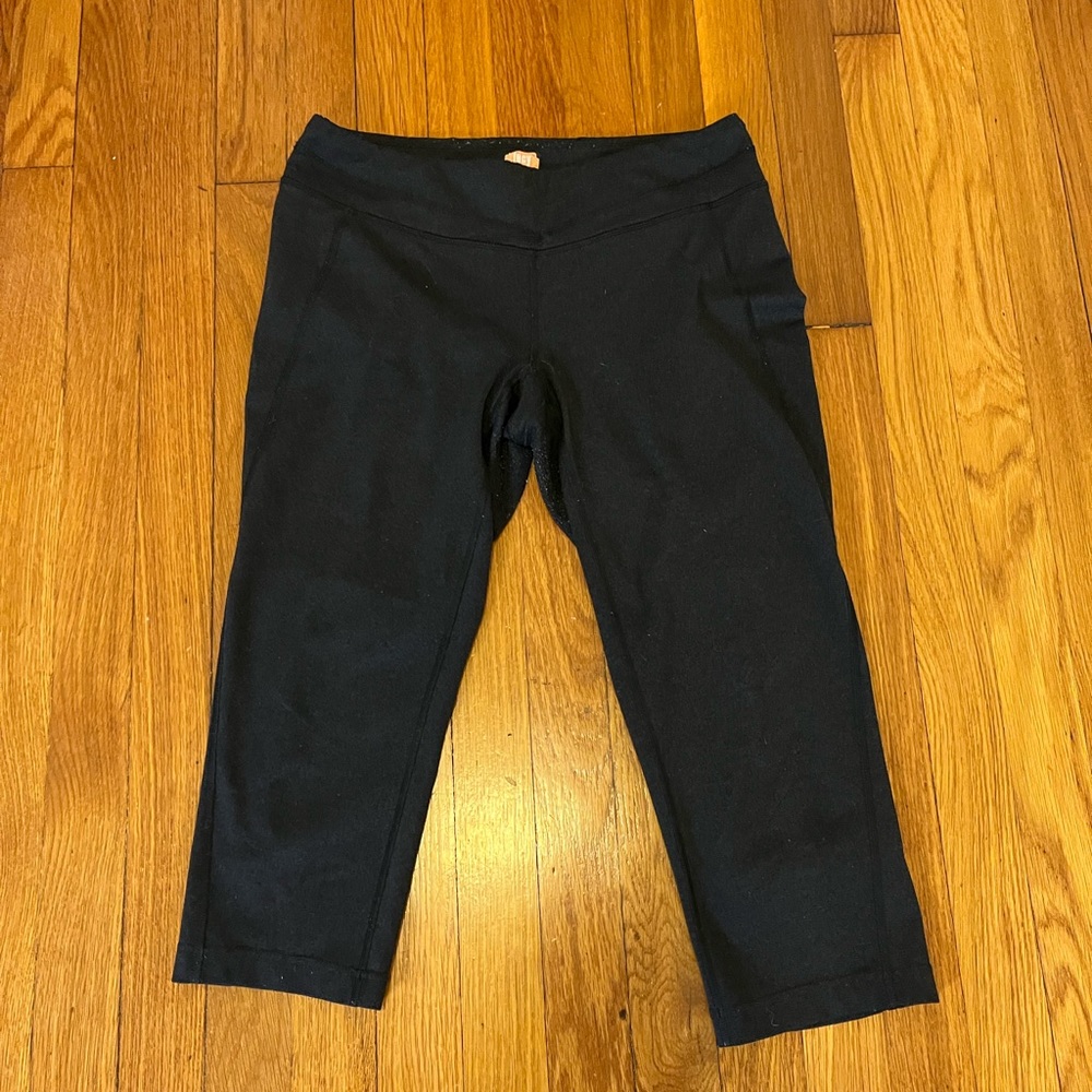 Lucy capri leggings